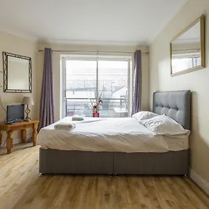 https://viking-harbour-self-catering.dublin-hotelsweb.com